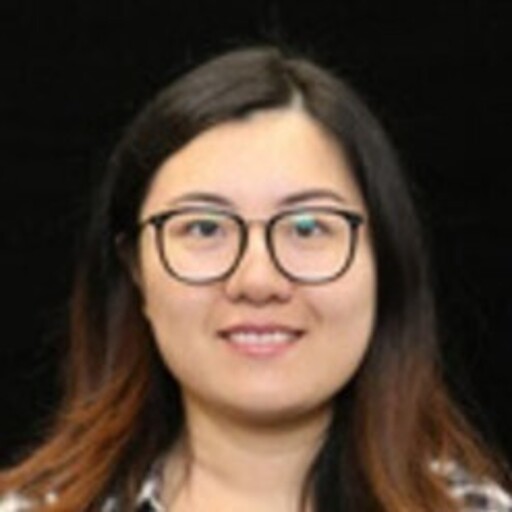 Emily Zhang headshot